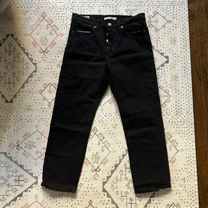 Levi’s wedgie straight 28